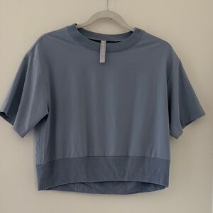 Athleta Baby / Dusty / Slate Blue Women's Crop Loose Fit Top